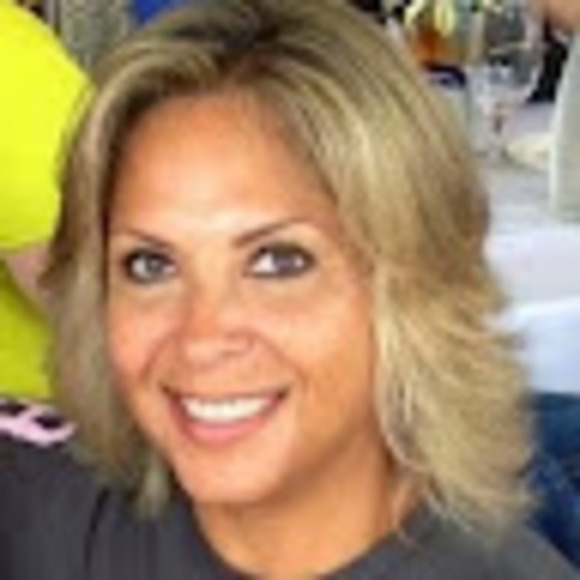 Meet your Posher, Dr. debbie - Picture 1 of 1